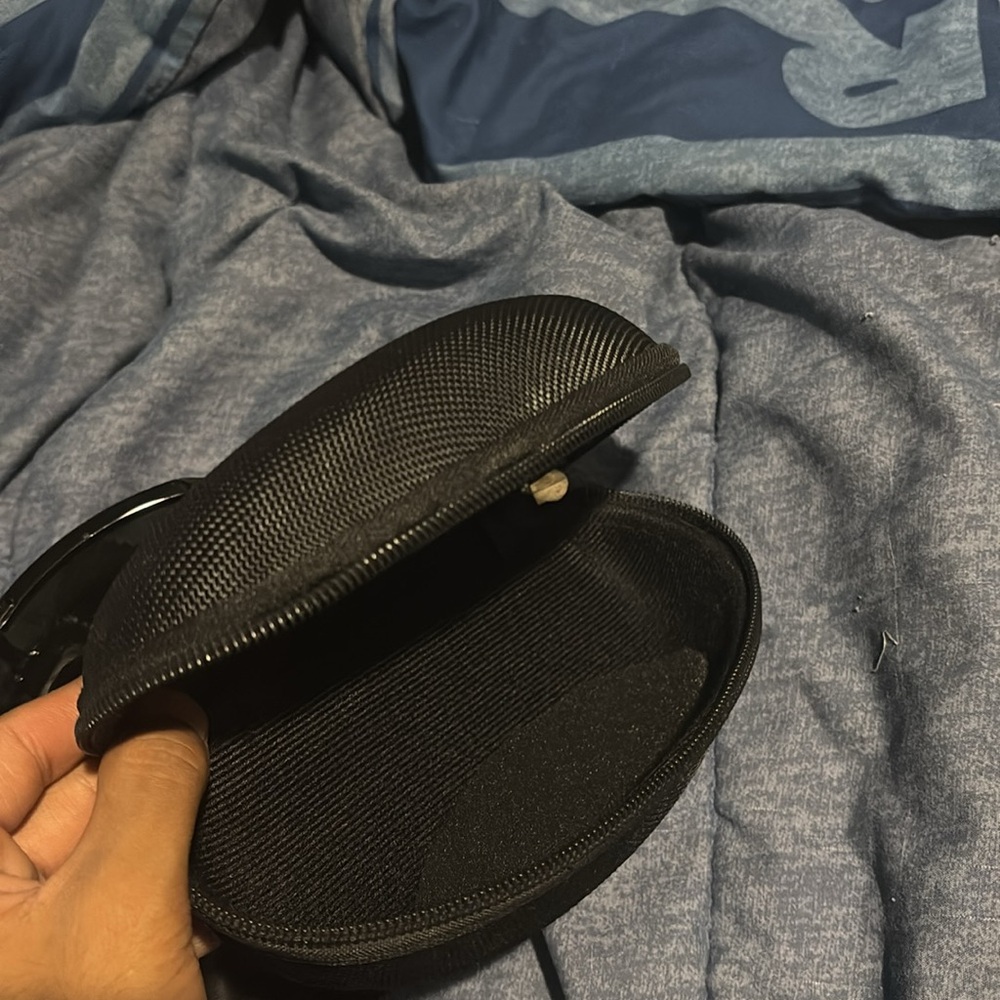 Oakley Sunglasses with Purple Lenses and Case - Picture 4 of 9